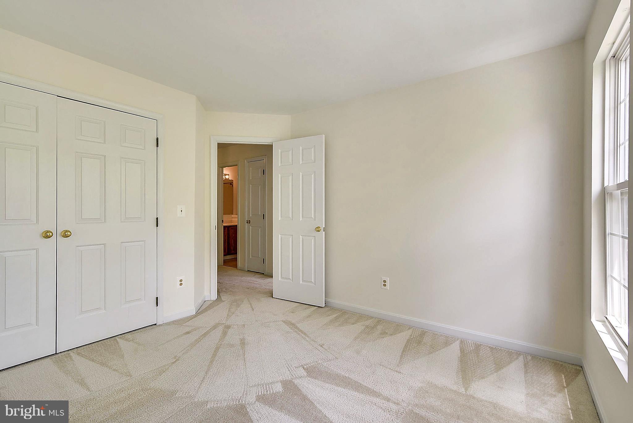 VIRGINIA CENTER - Residential