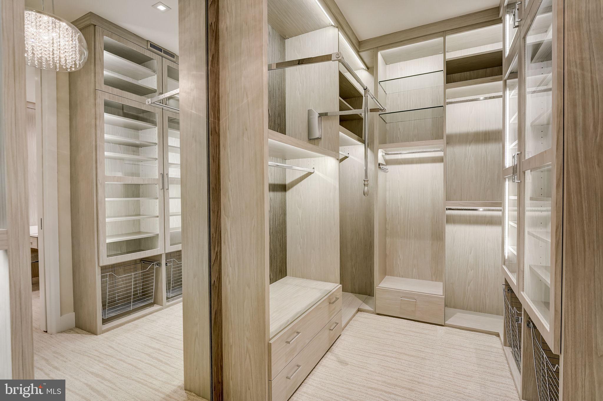 WASHINGTON SQ WEST - Residential