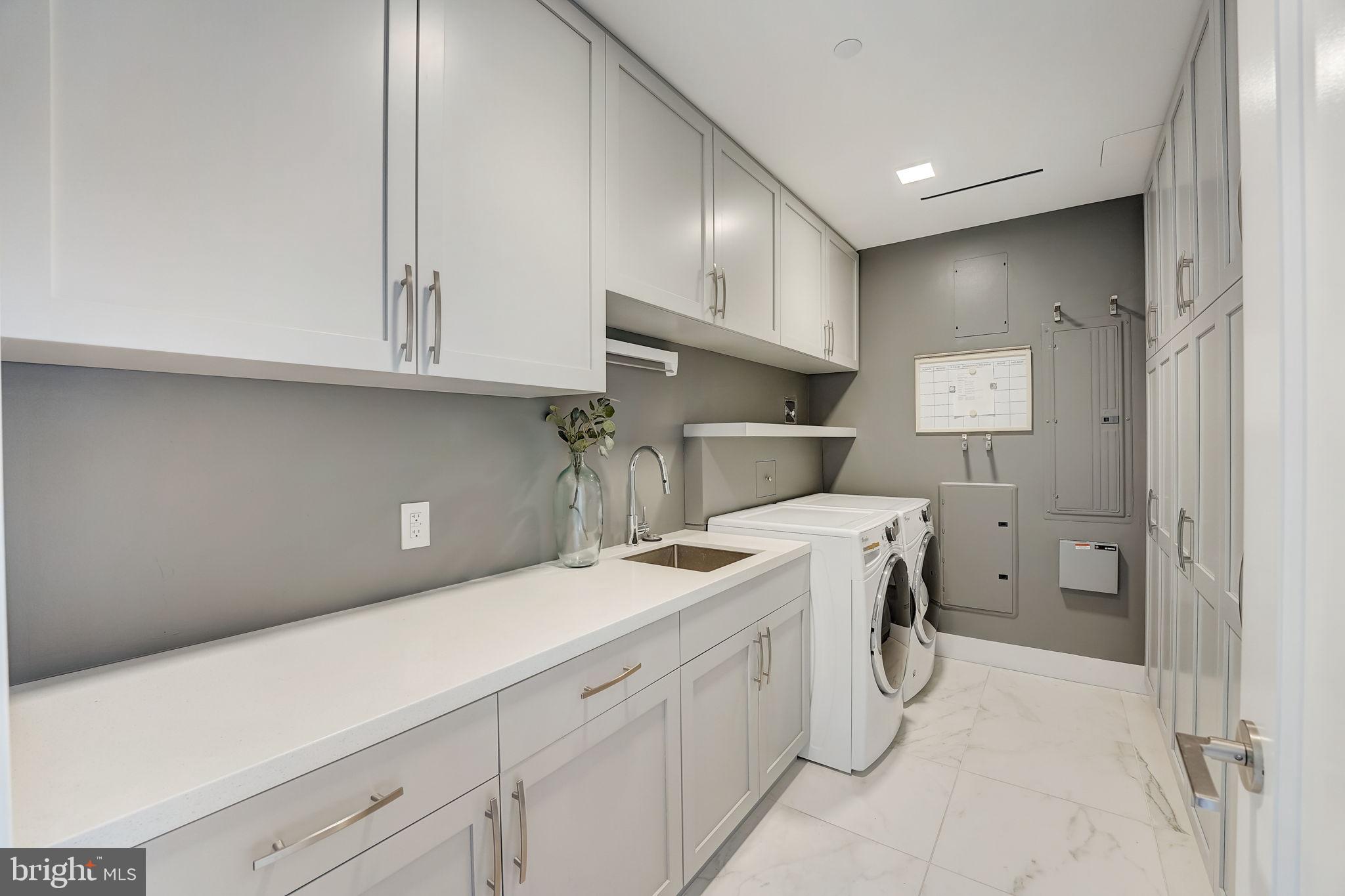 WASHINGTON SQ WEST - Residential