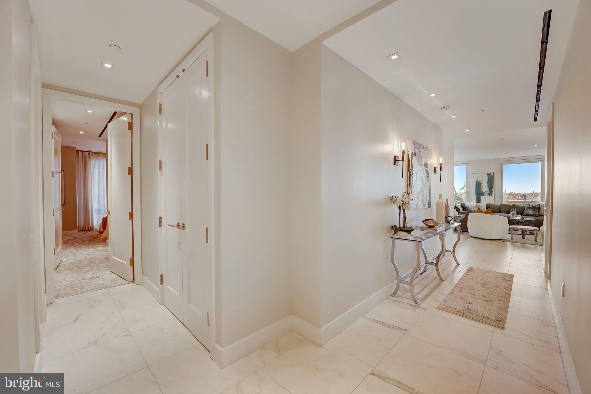 WASHINGTON SQ WEST - Residential