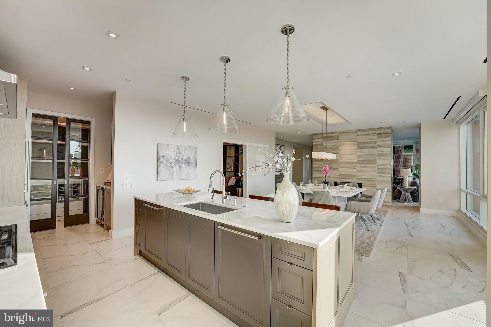 WASHINGTON SQ WEST - Residential