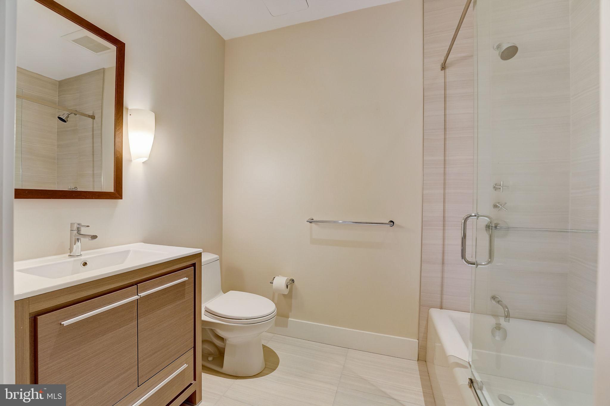 WASHINGTON SQ WEST - Residential