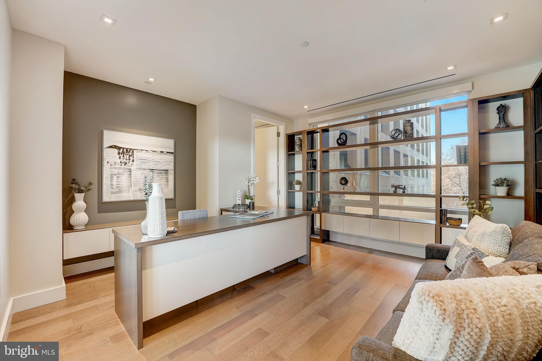 WASHINGTON SQ WEST - Residential