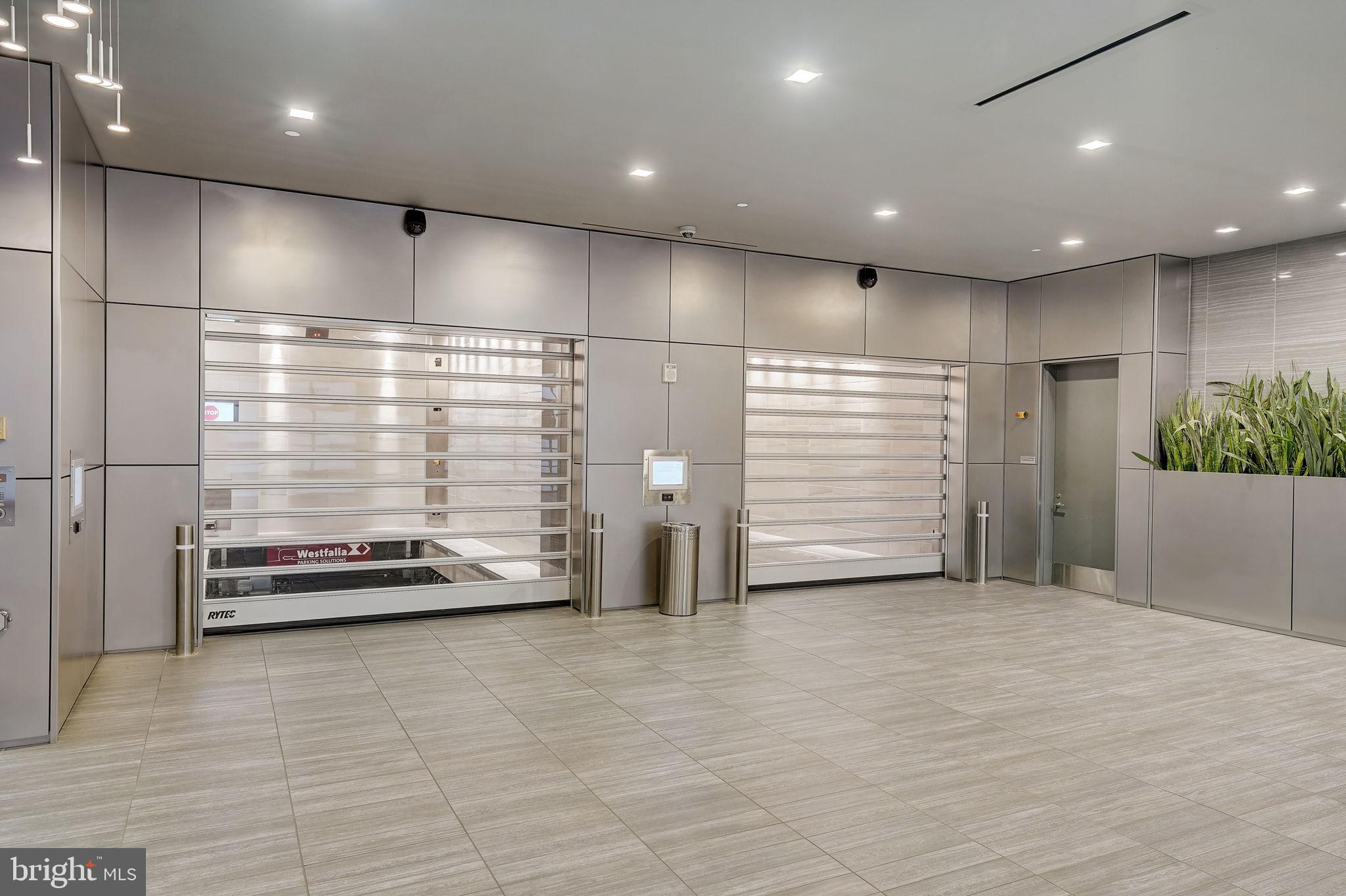 WASHINGTON SQ WEST - Residential