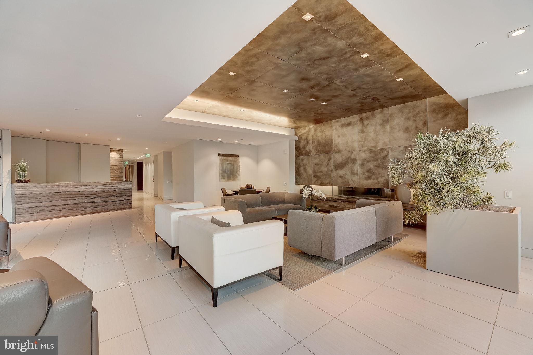 WASHINGTON SQ WEST - Residential