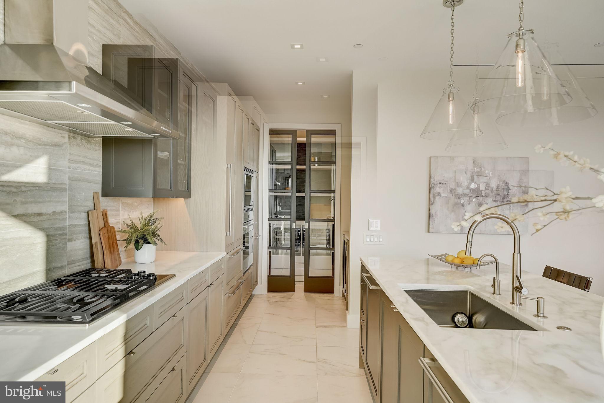 WASHINGTON SQ WEST - Residential