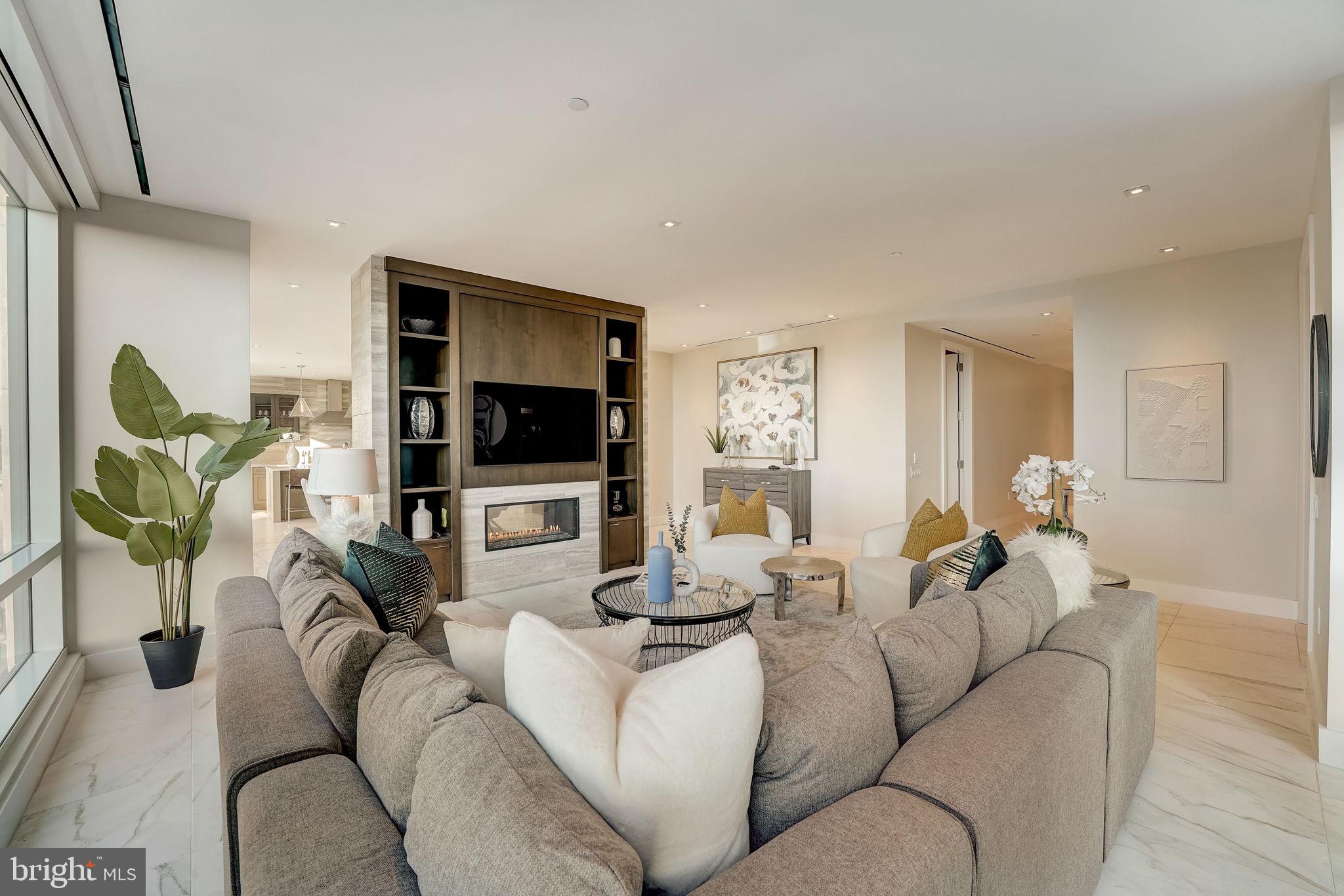 WASHINGTON SQ WEST - Residential