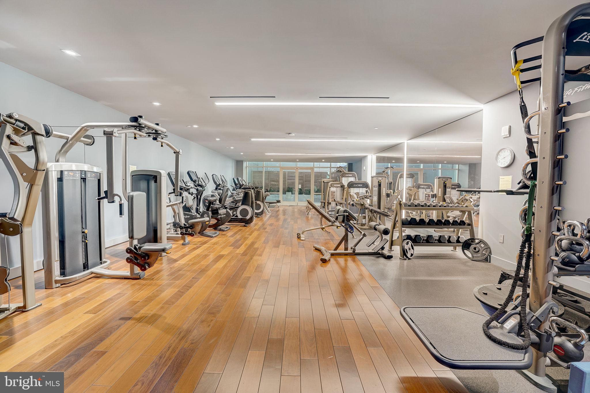 WASHINGTON SQ WEST - Residential