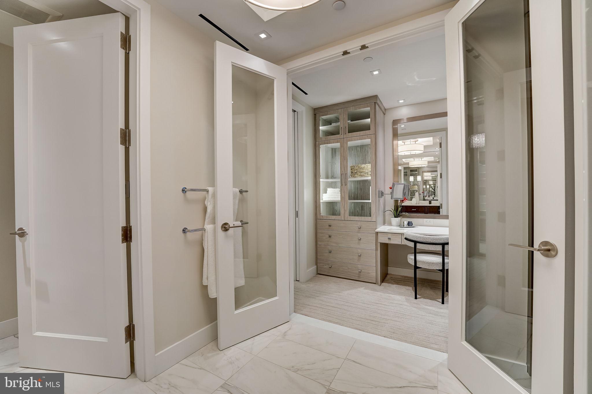 WASHINGTON SQ WEST - Residential