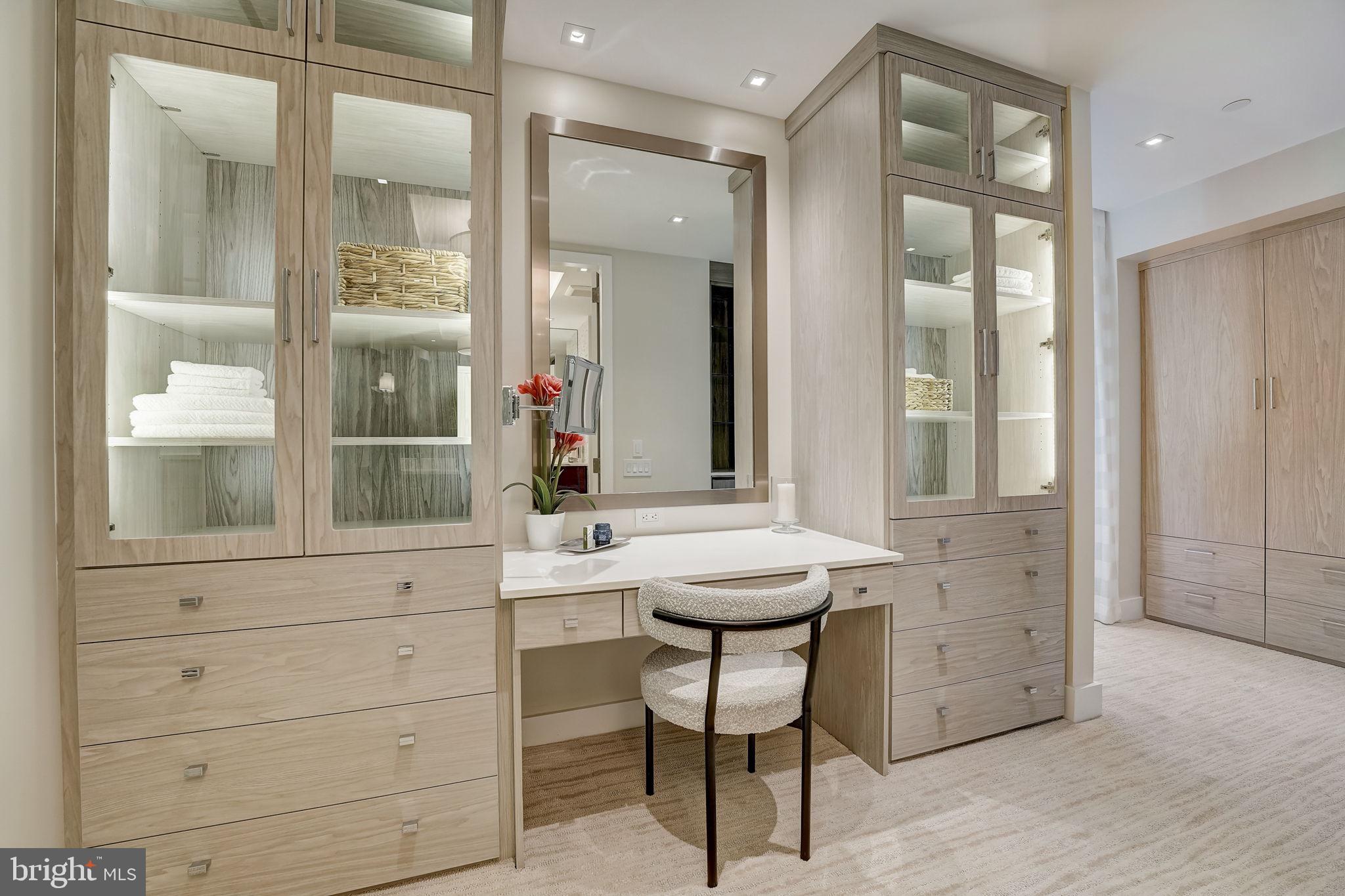 WASHINGTON SQ WEST - Residential