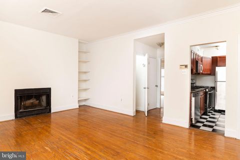 Tiny photo for 2011 Spruce Street #1R, PHILADELPHIA, PA 19103 (MLS # PAPH2562428)