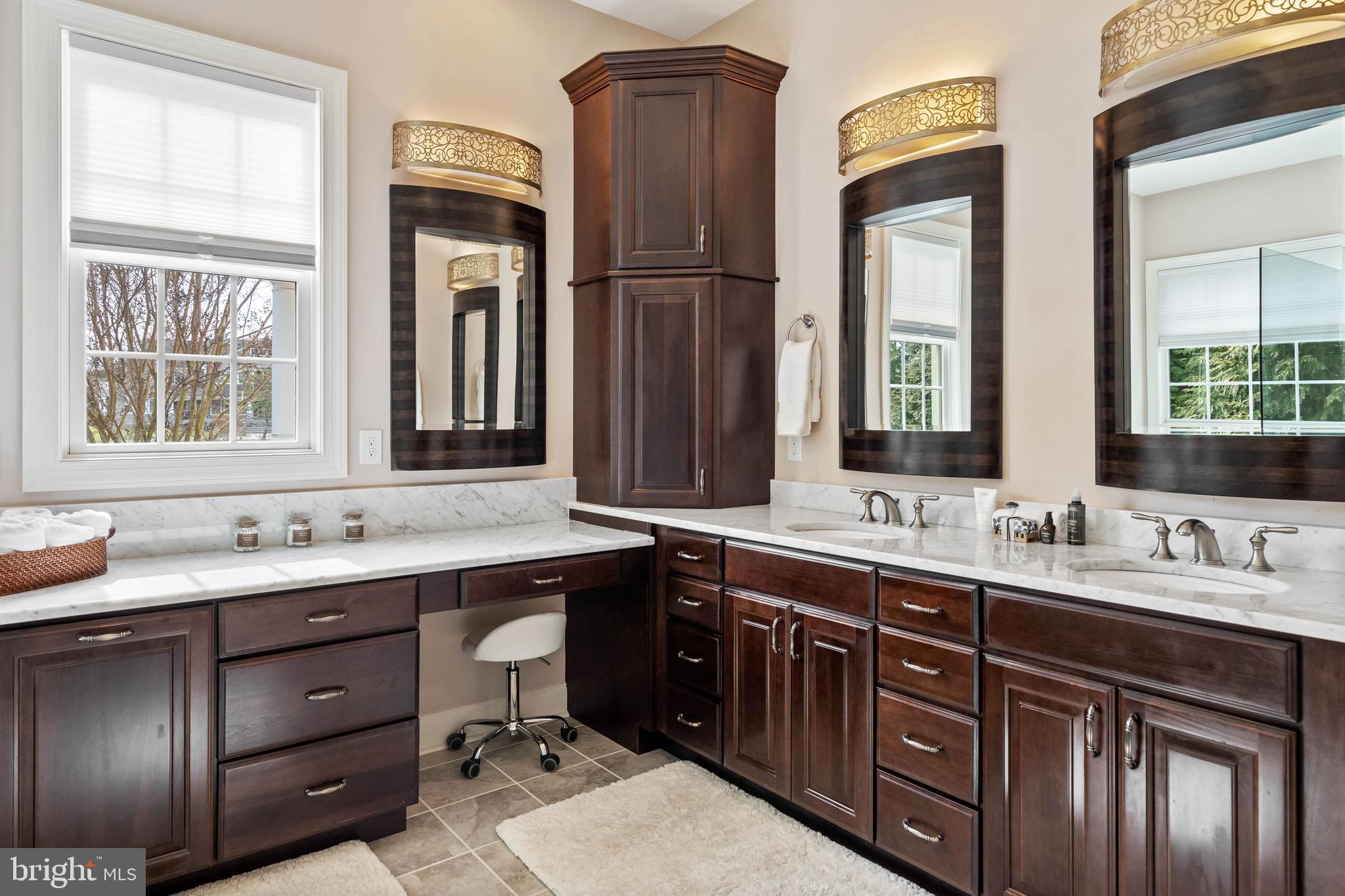 WOLFE POINTE - Residential