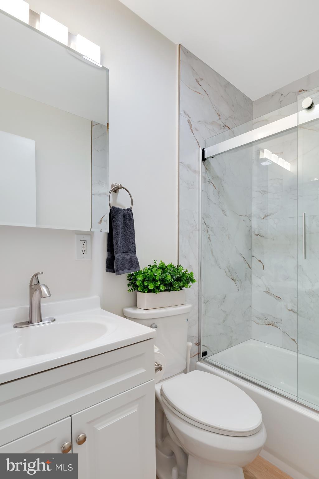 CRESTVIEW - Residential