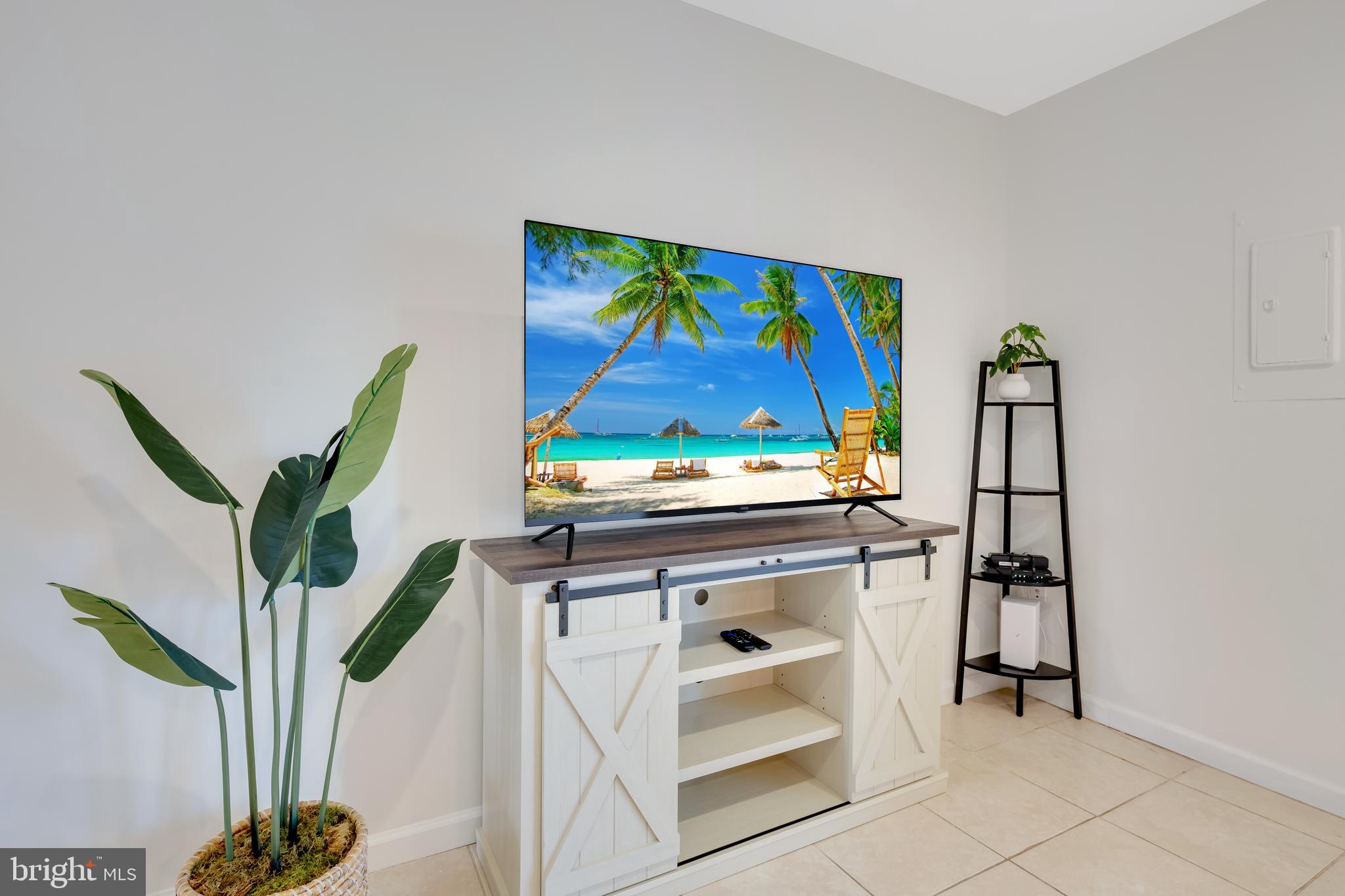 CRESTVIEW - Residential