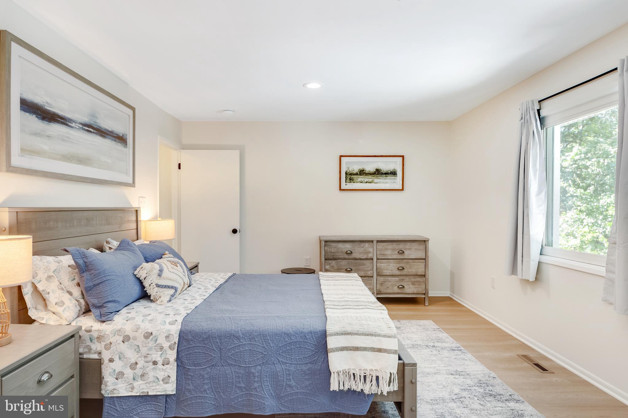 CRESTVIEW - Residential