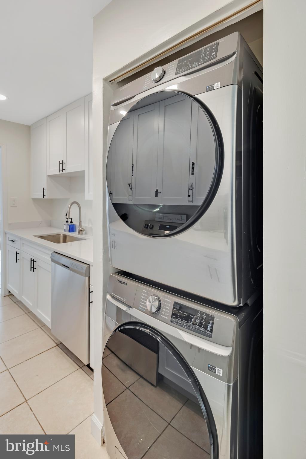 CRESTVIEW - Residential