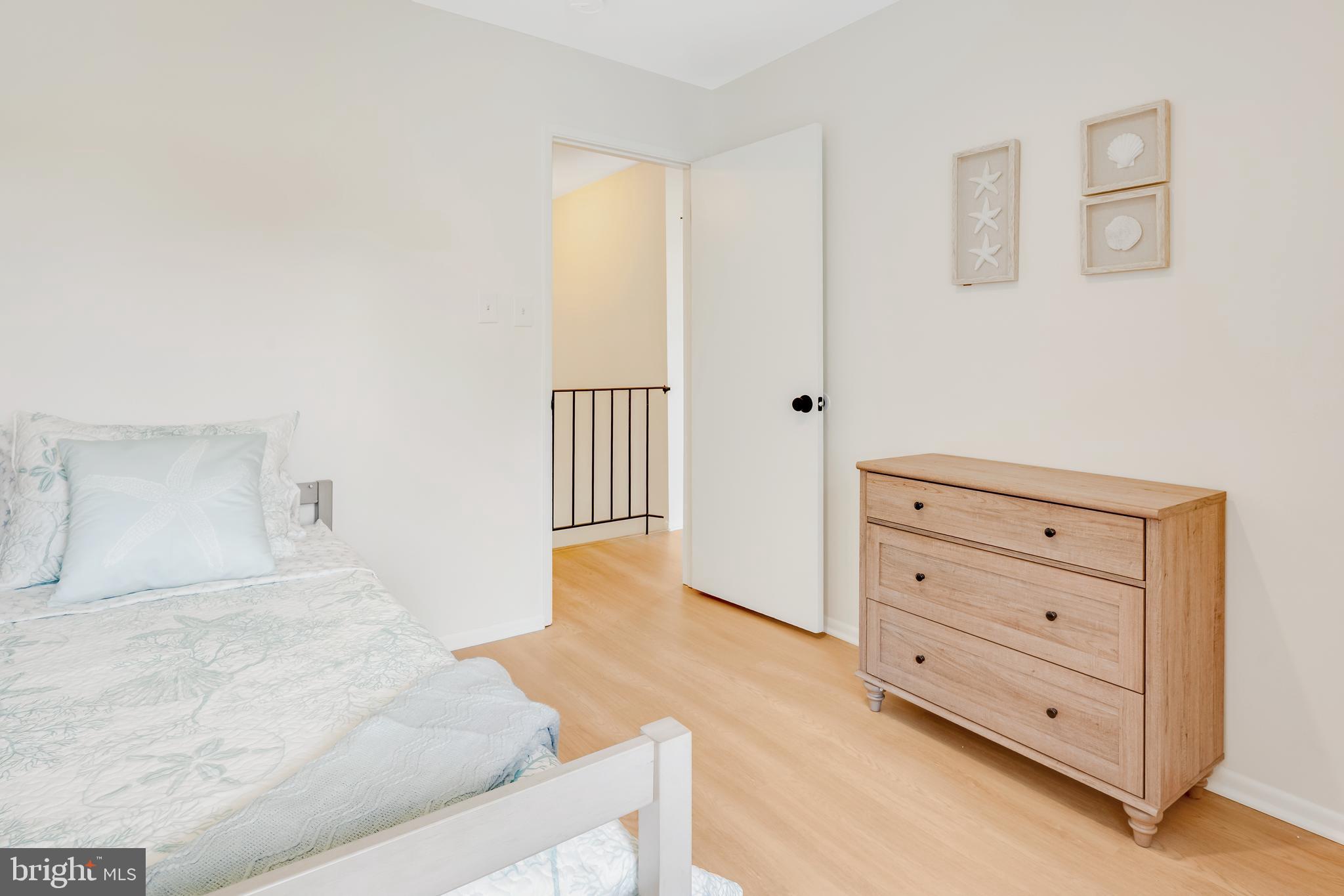 CRESTVIEW - Residential