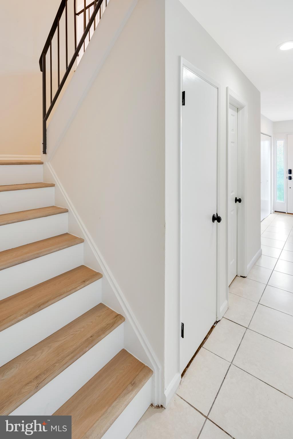 CRESTVIEW - Residential