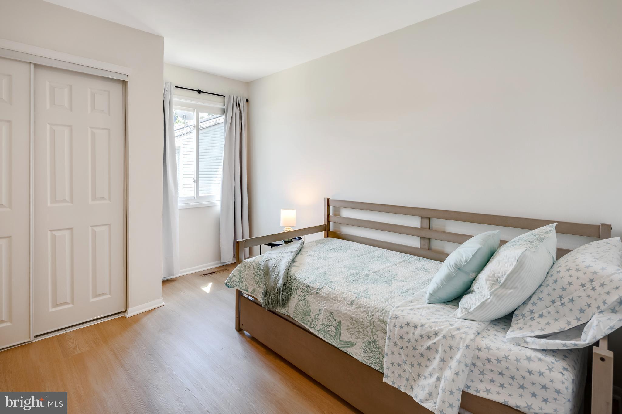 CRESTVIEW - Residential