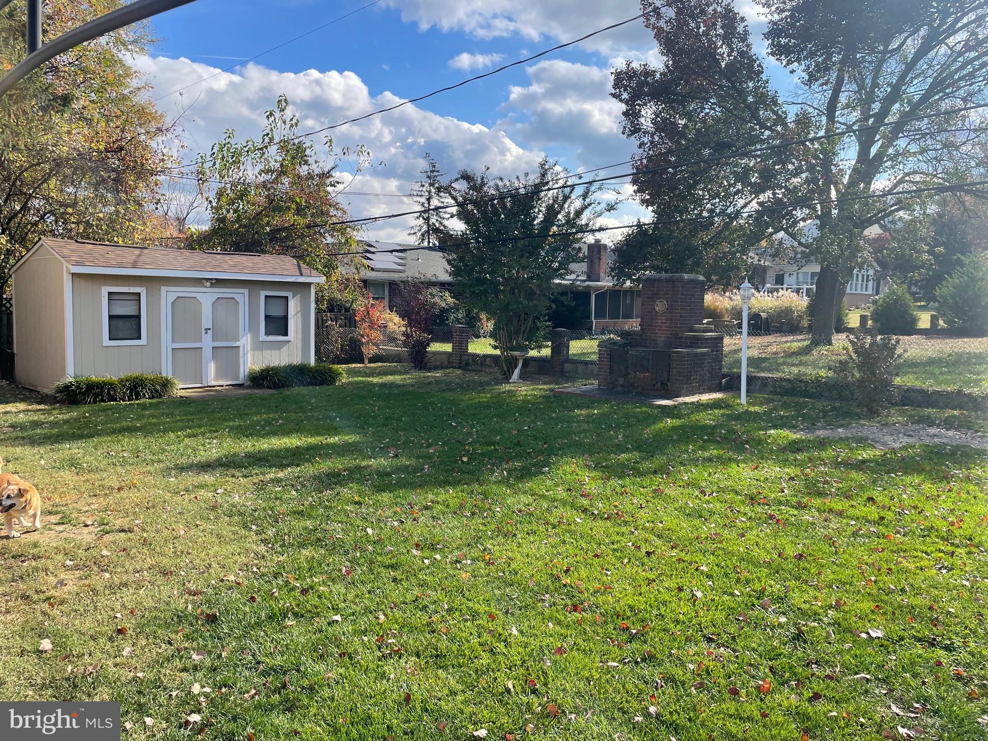 527 FOREST VIEW ROAD