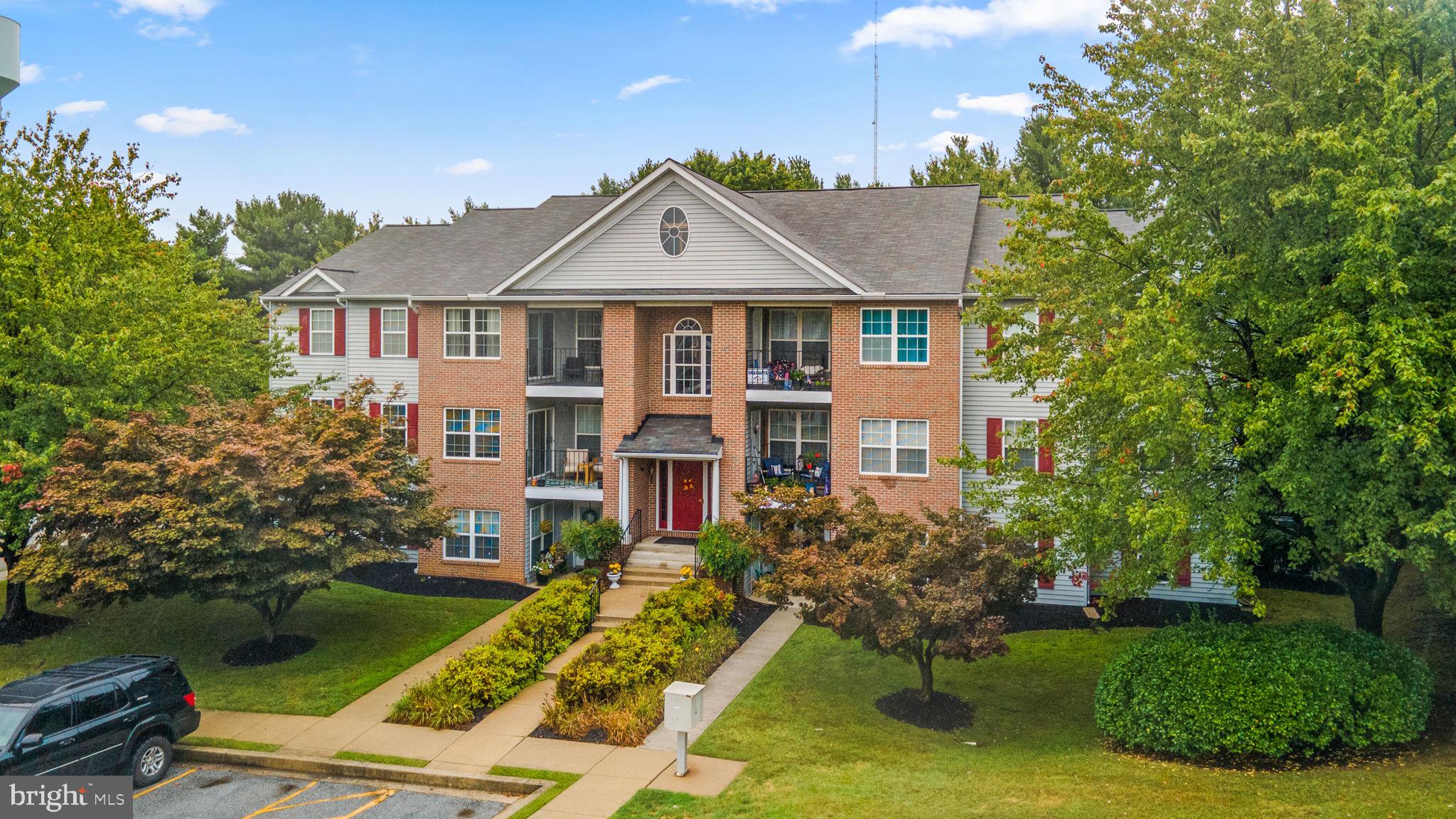 3820 SUNNYFIELD COURT 3C