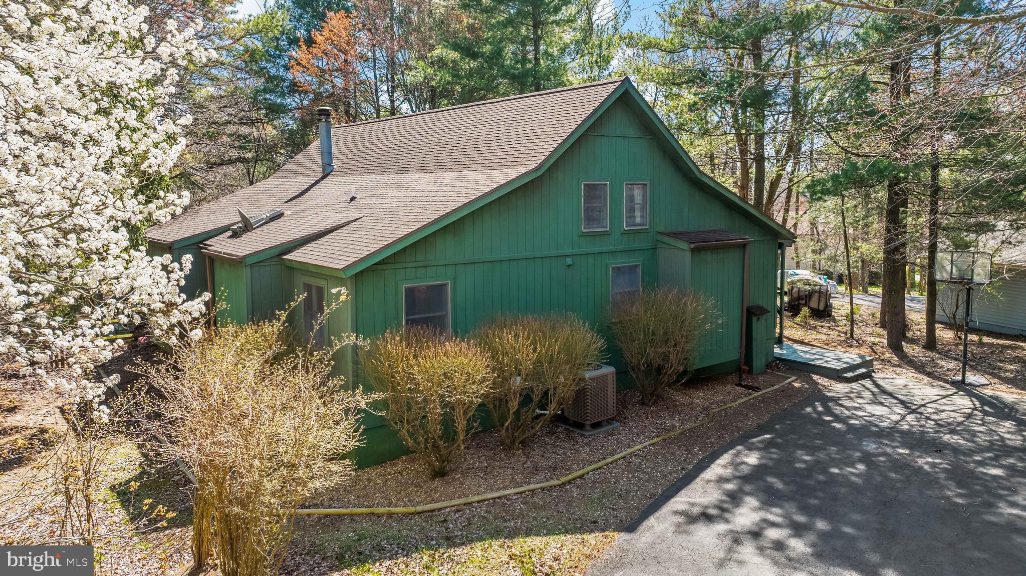 THE WOODS - Residential