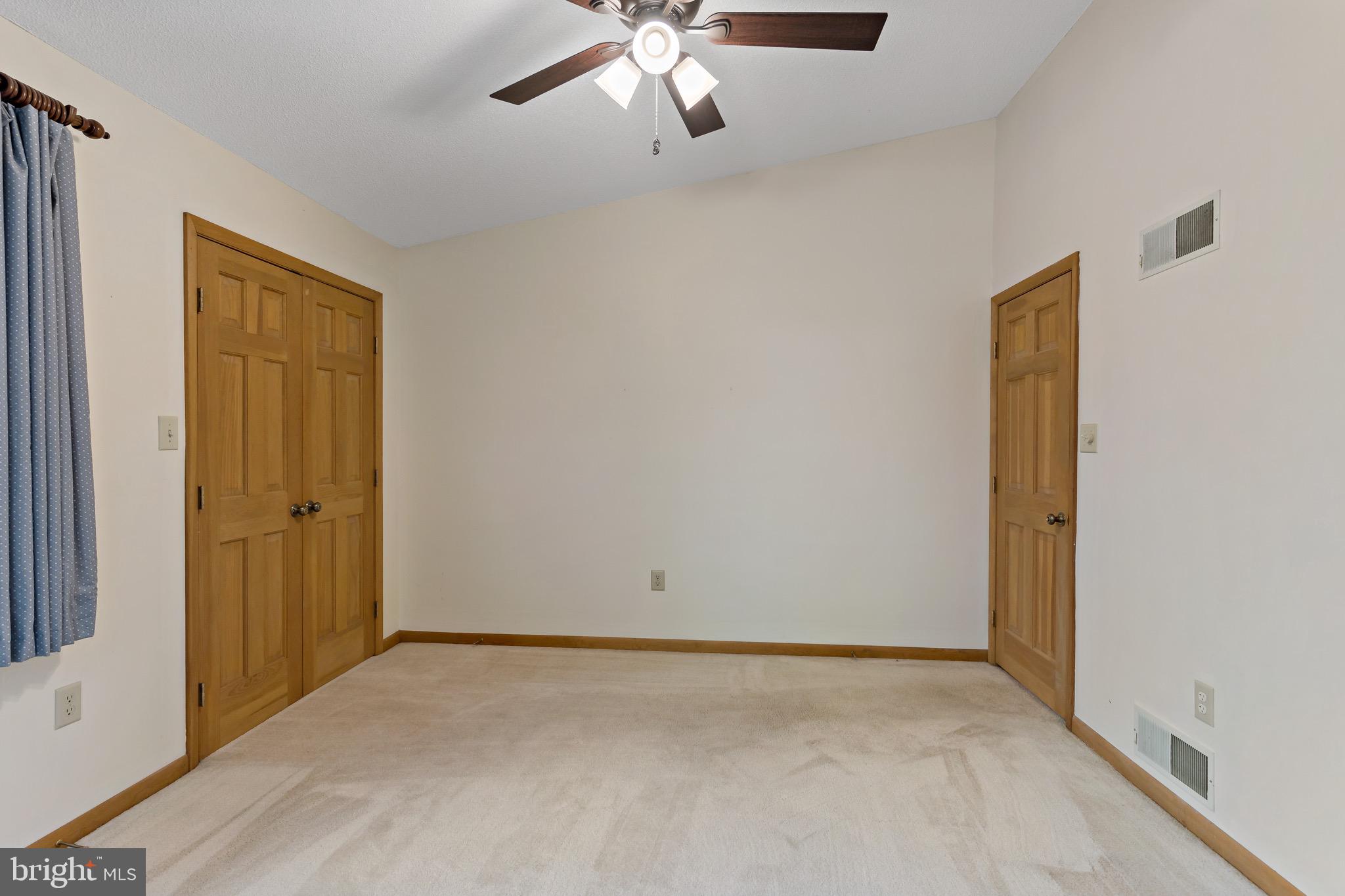 THE WOODS - Residential