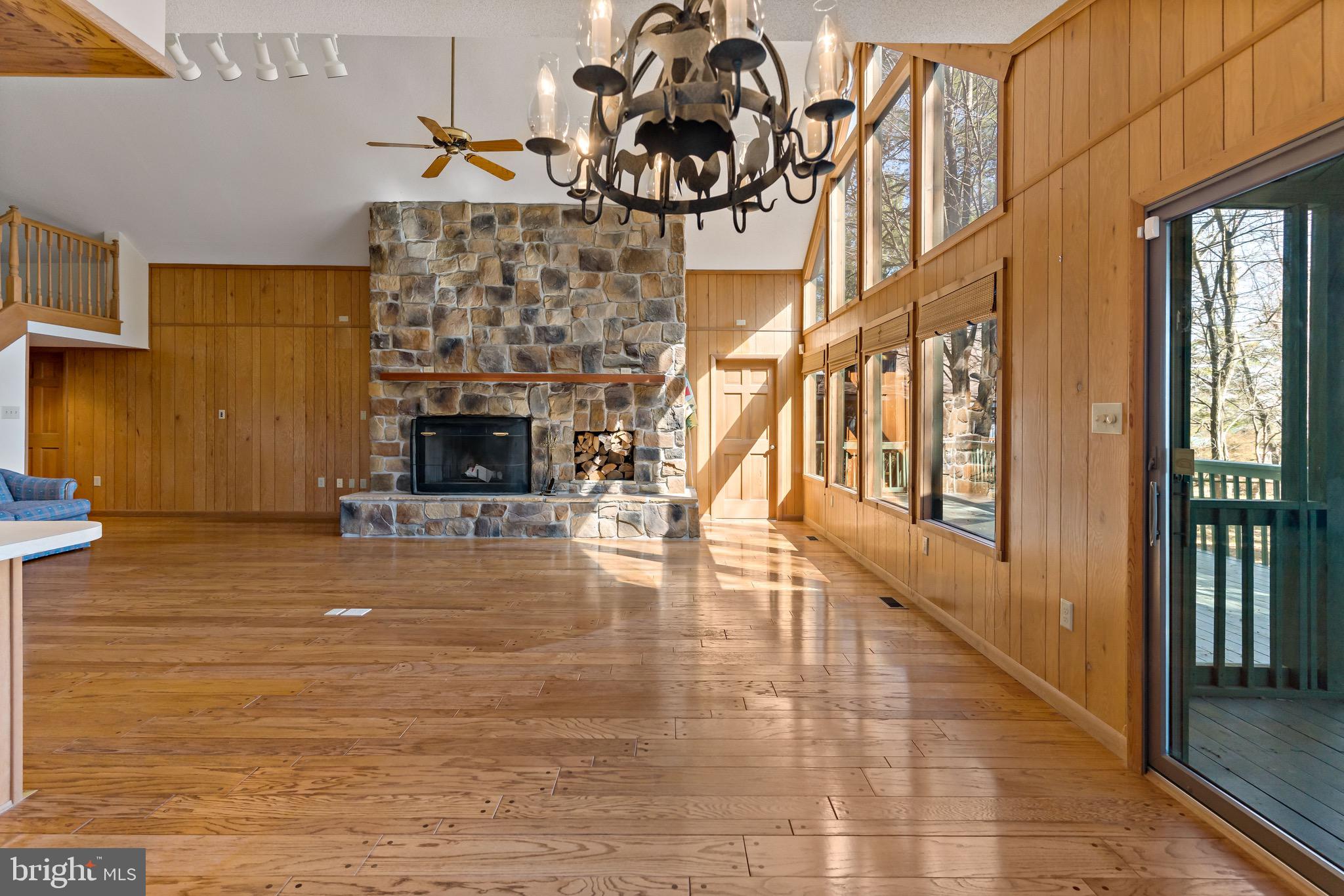 THE WOODS - Residential