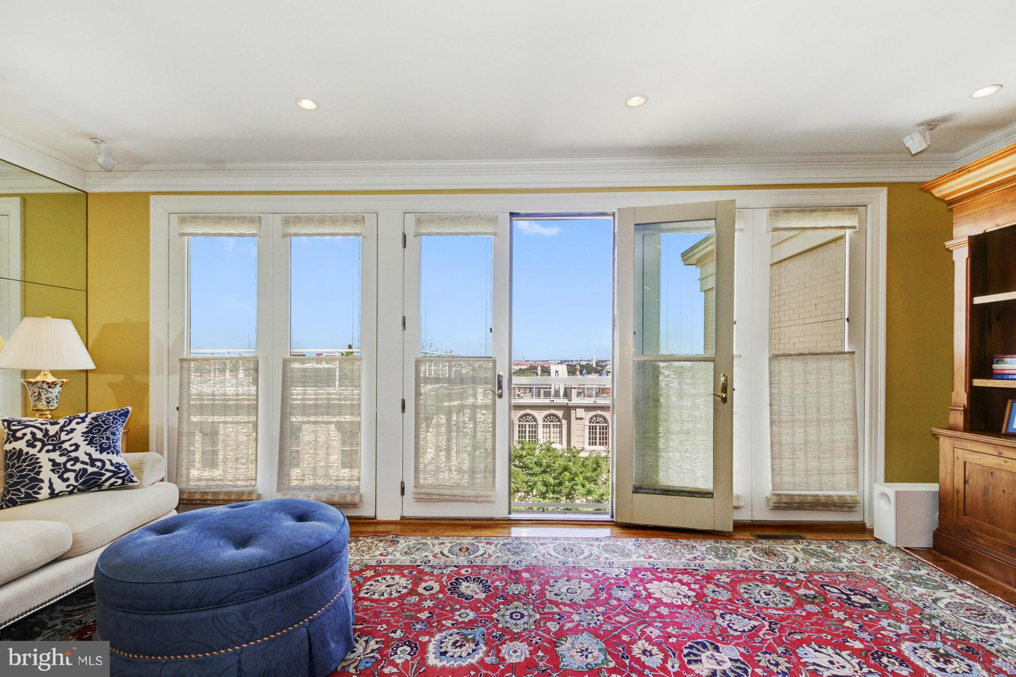 MONROE - Residential