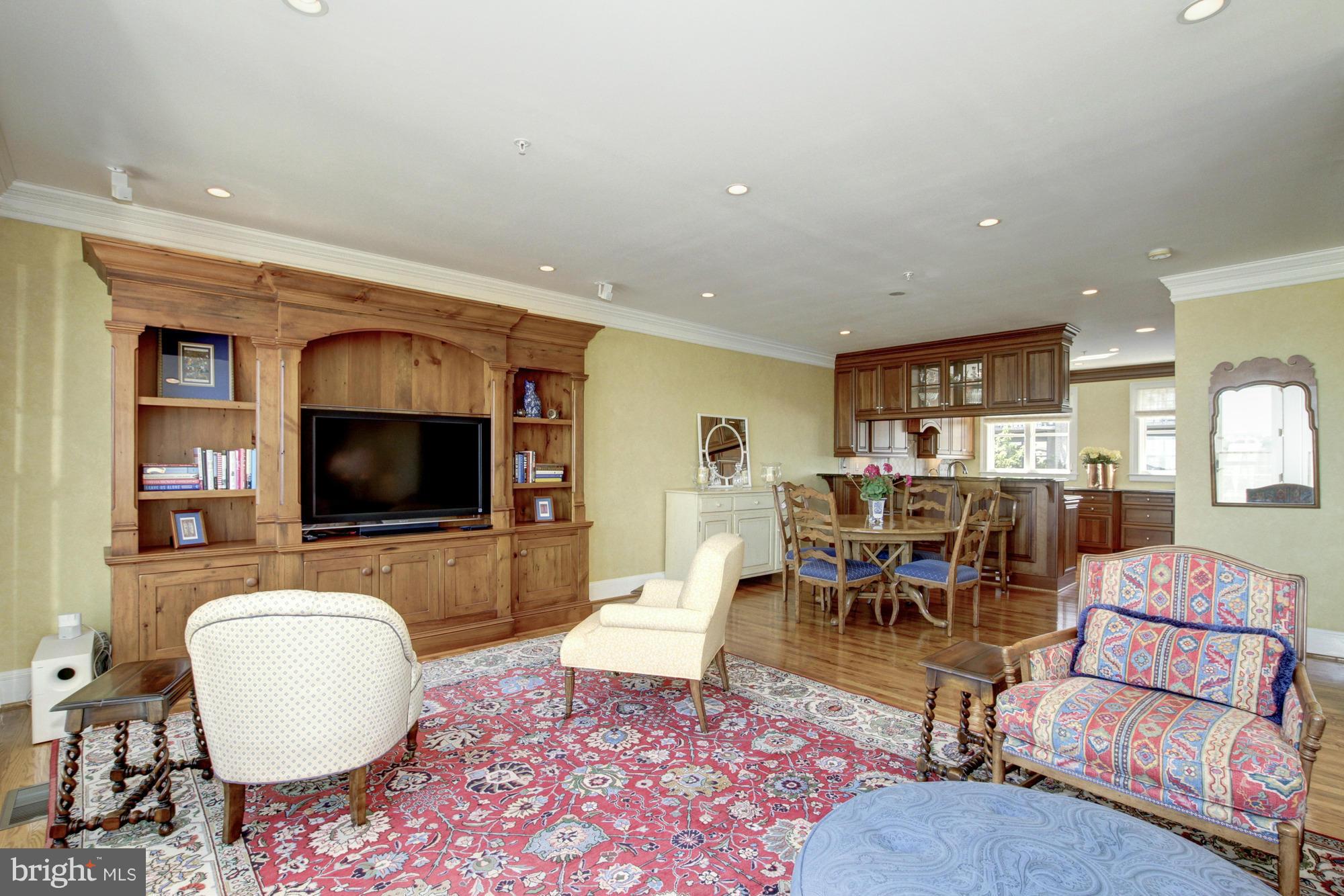 MONROE - Residential