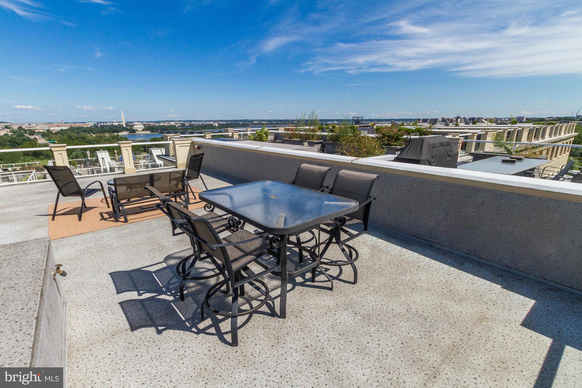 MONROE - Residential