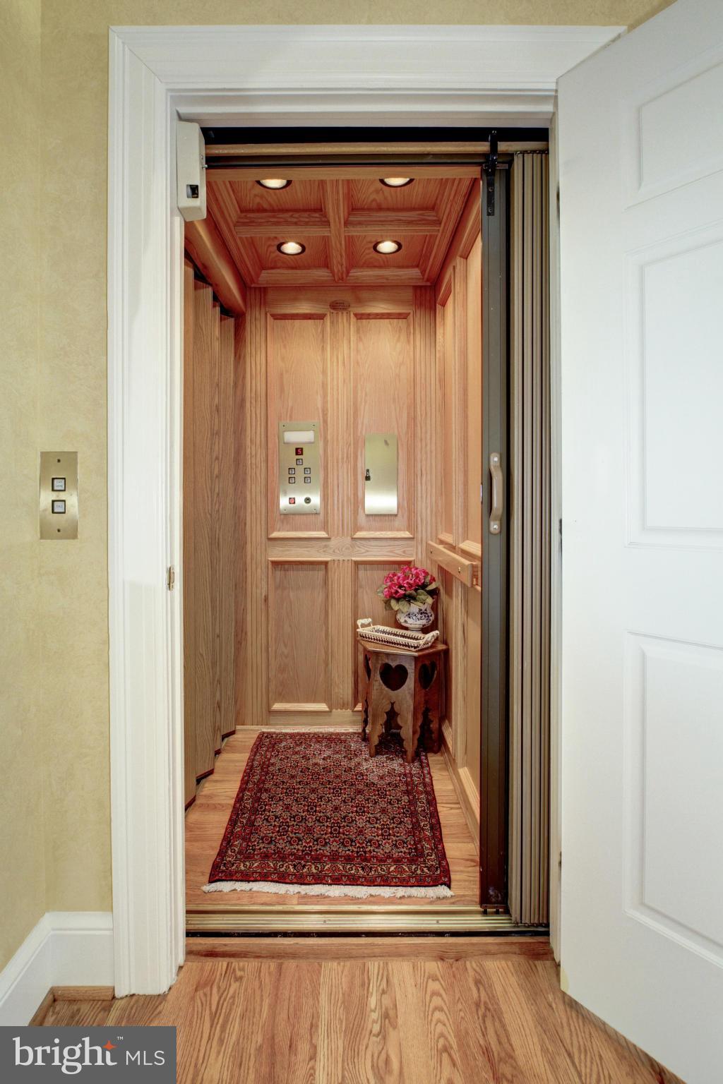 MONROE - Residential