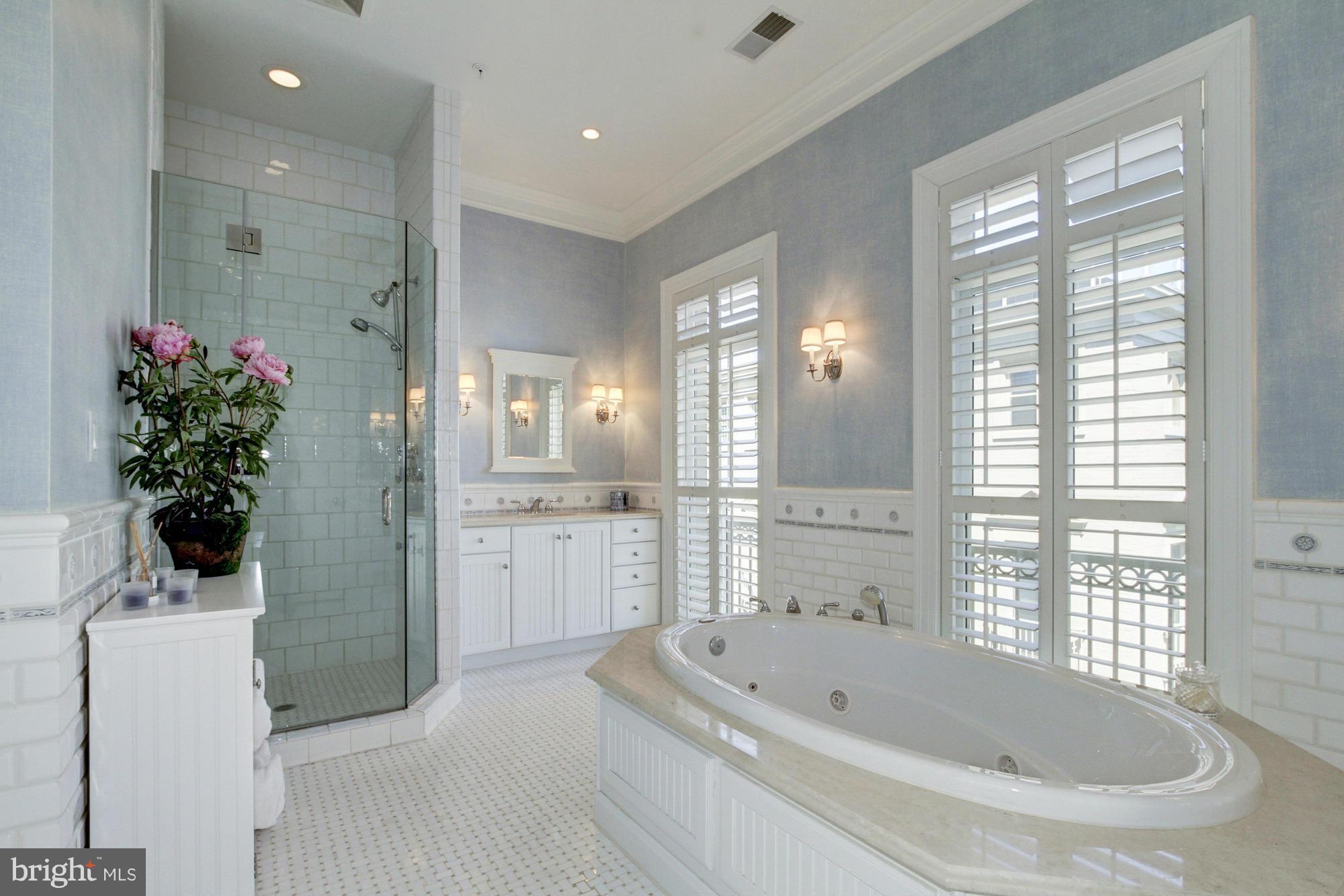 MONROE - Residential