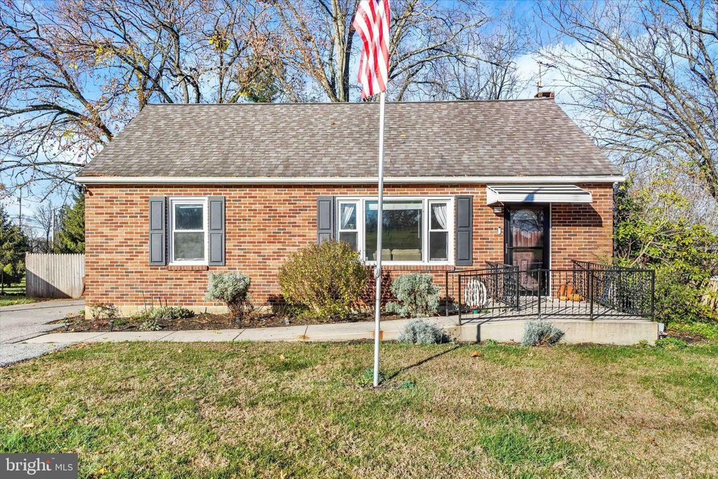 Photo of 1095 Church Road, YORK, PA 17404 (MLS # PAYK2094400)