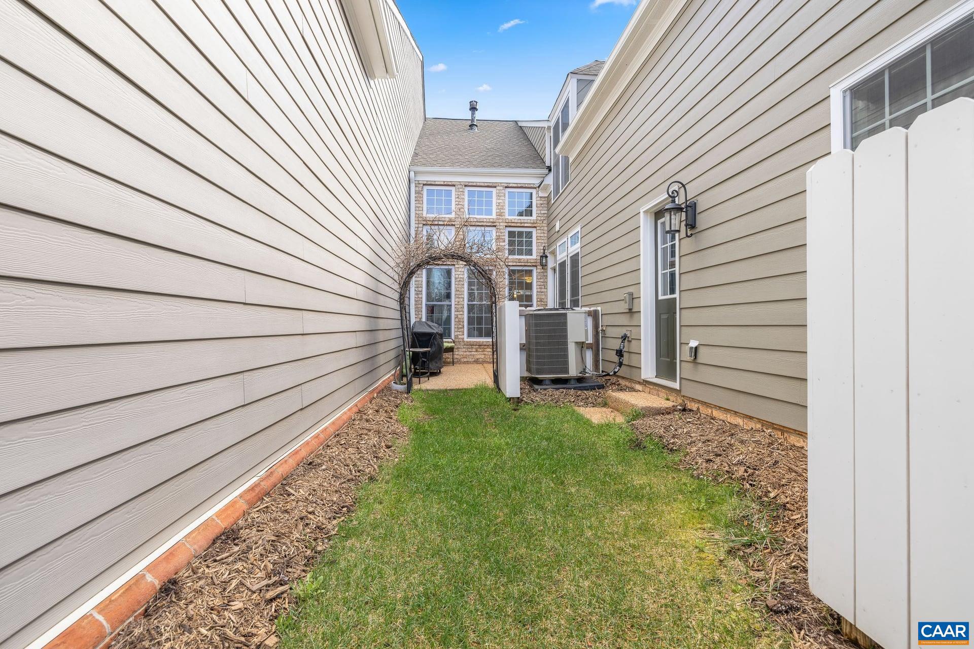 OLD TRAIL - Residential