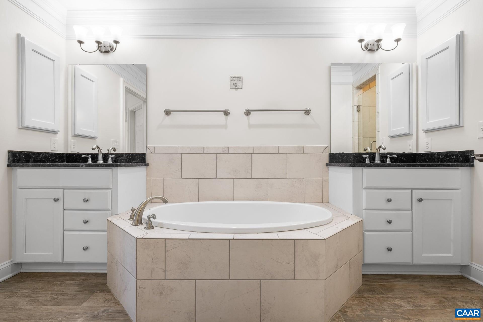 OLD TRAIL - Residential