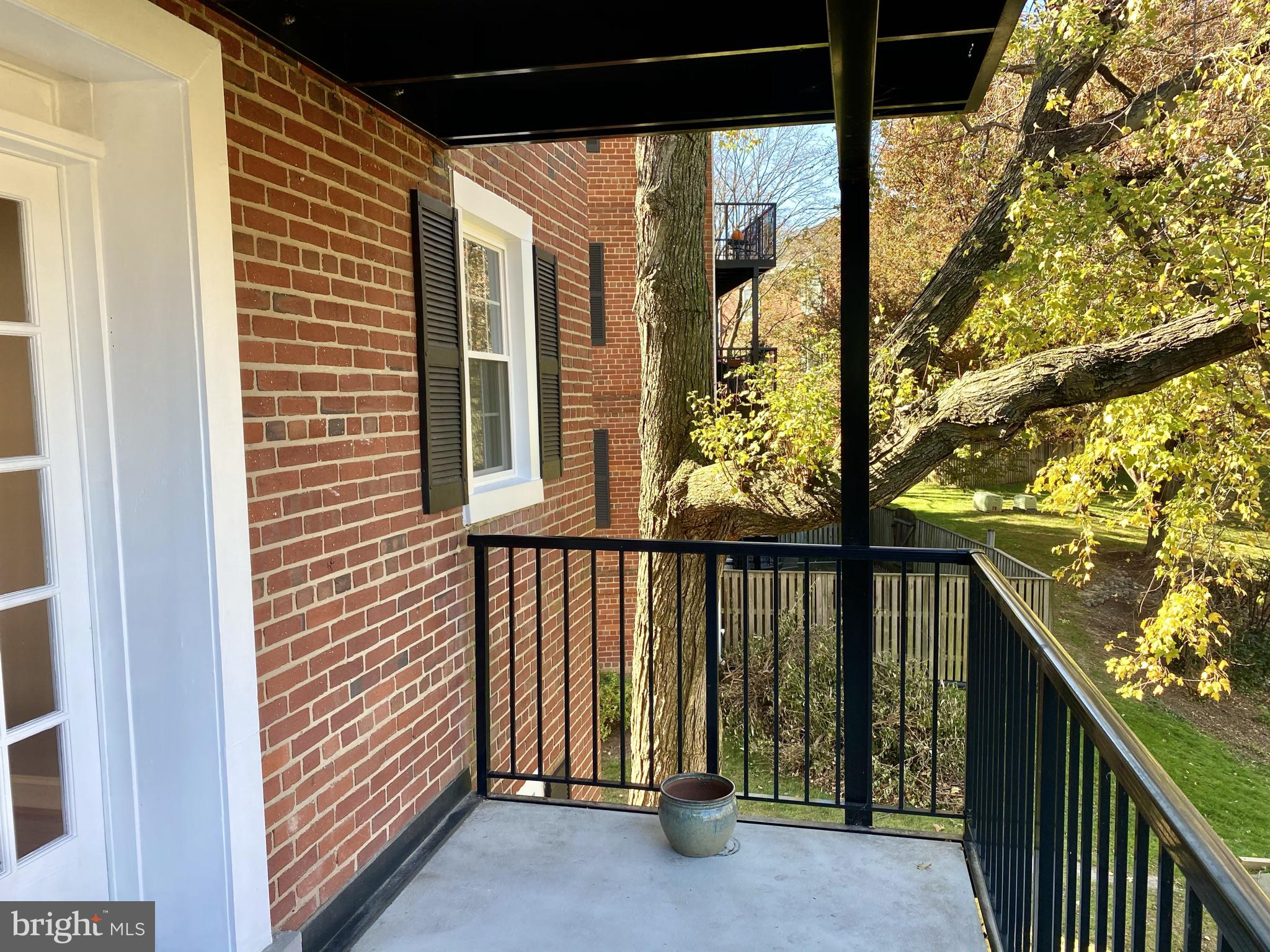 FAIRLINGTON VILLAGES - Residential Lease