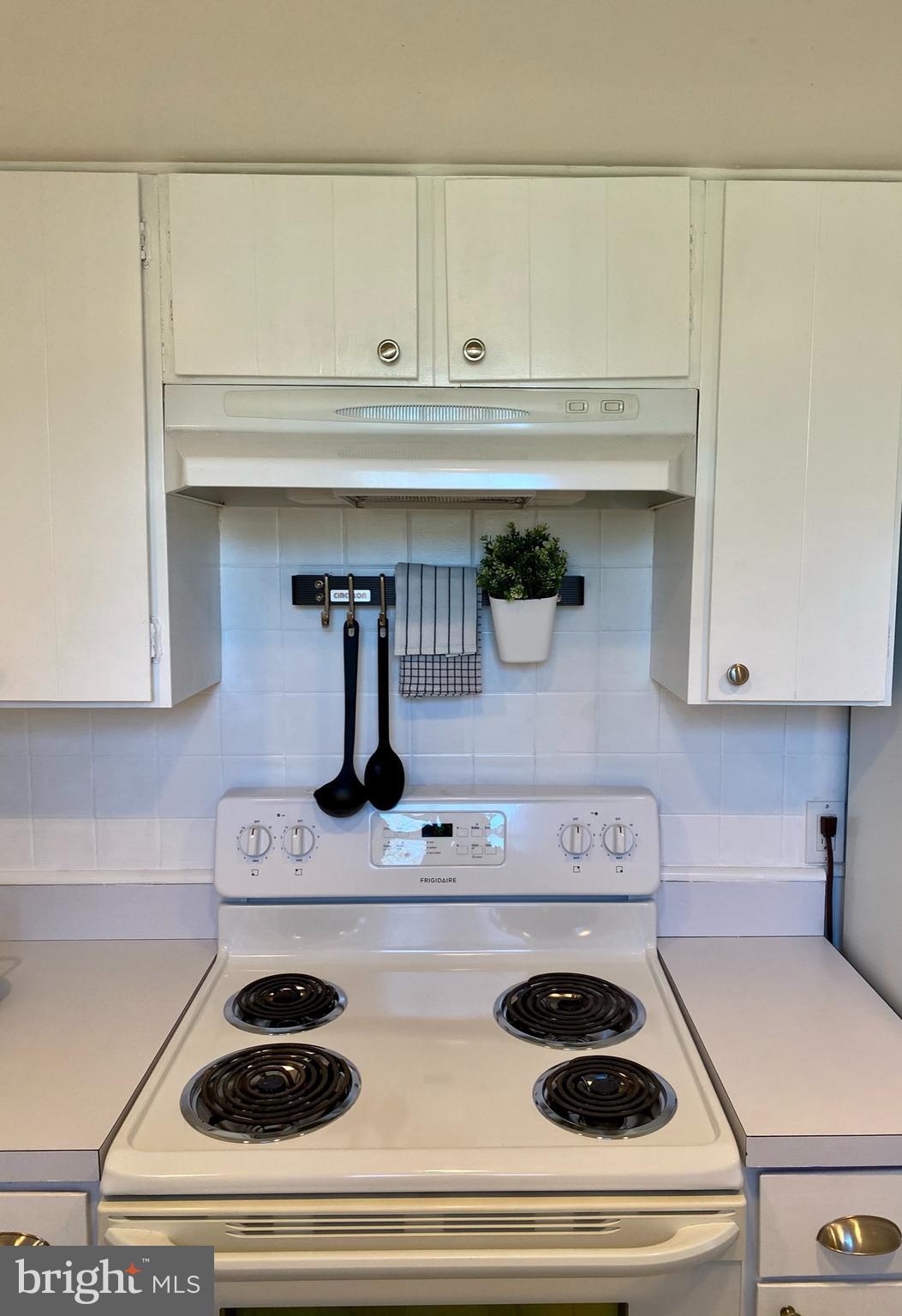 FAIRLINGTON VILLAGES - Residential Lease