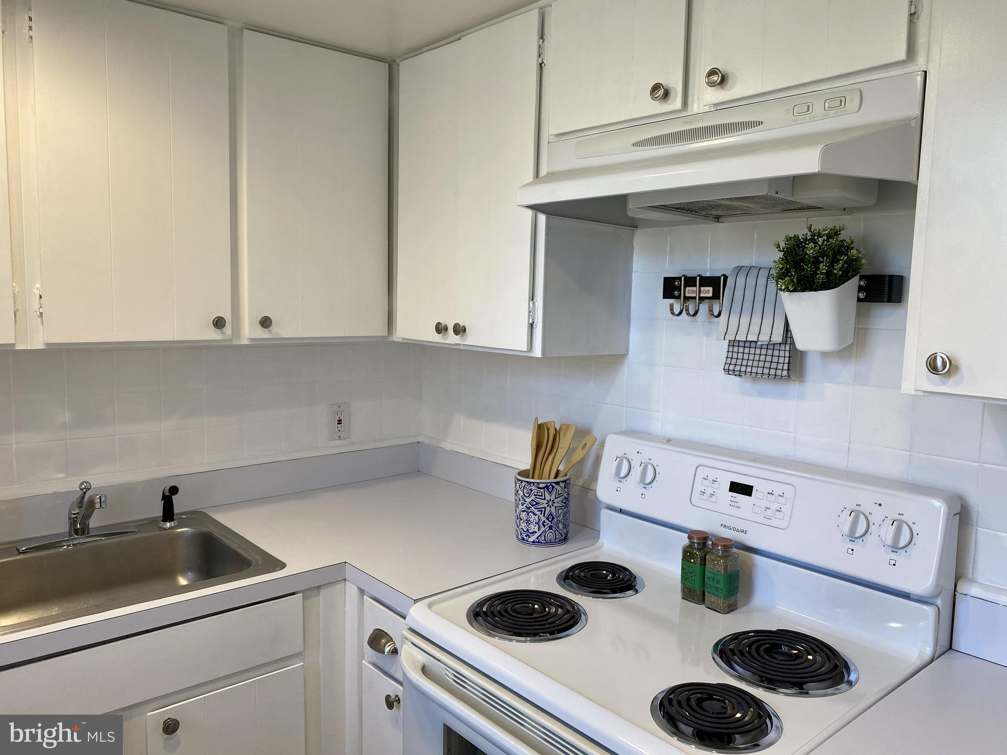 FAIRLINGTON VILLAGES - Residential Lease