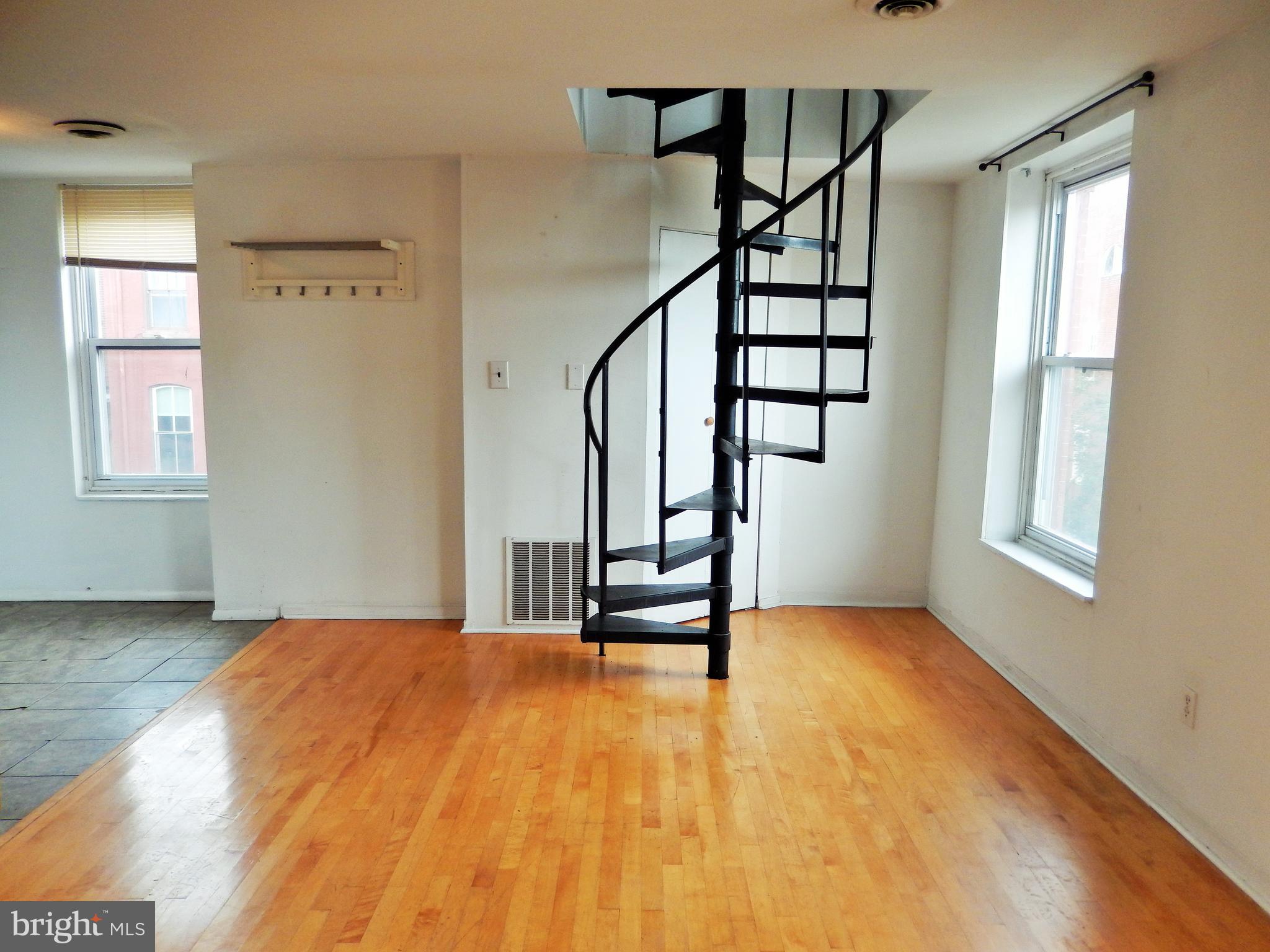 WASHINGTON SQ WEST - Residential Income