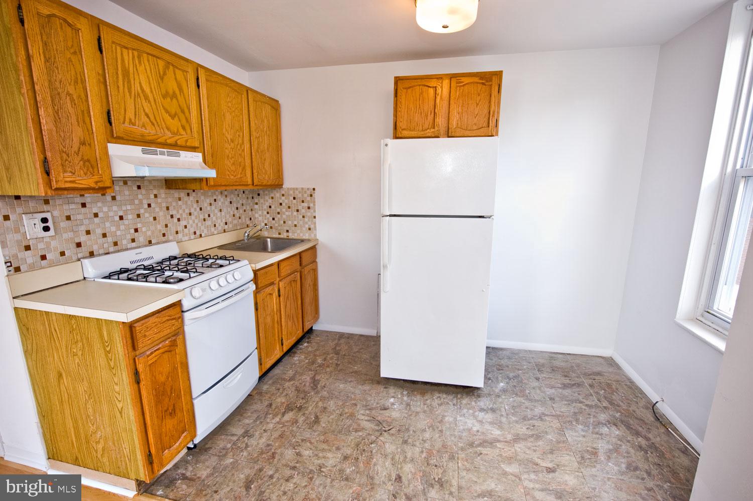 WASHINGTON SQ WEST - Residential Income