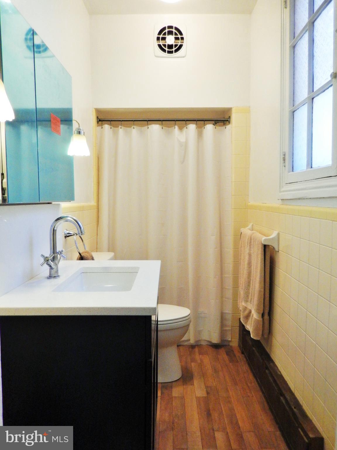 WASHINGTON SQ WEST - Residential Income