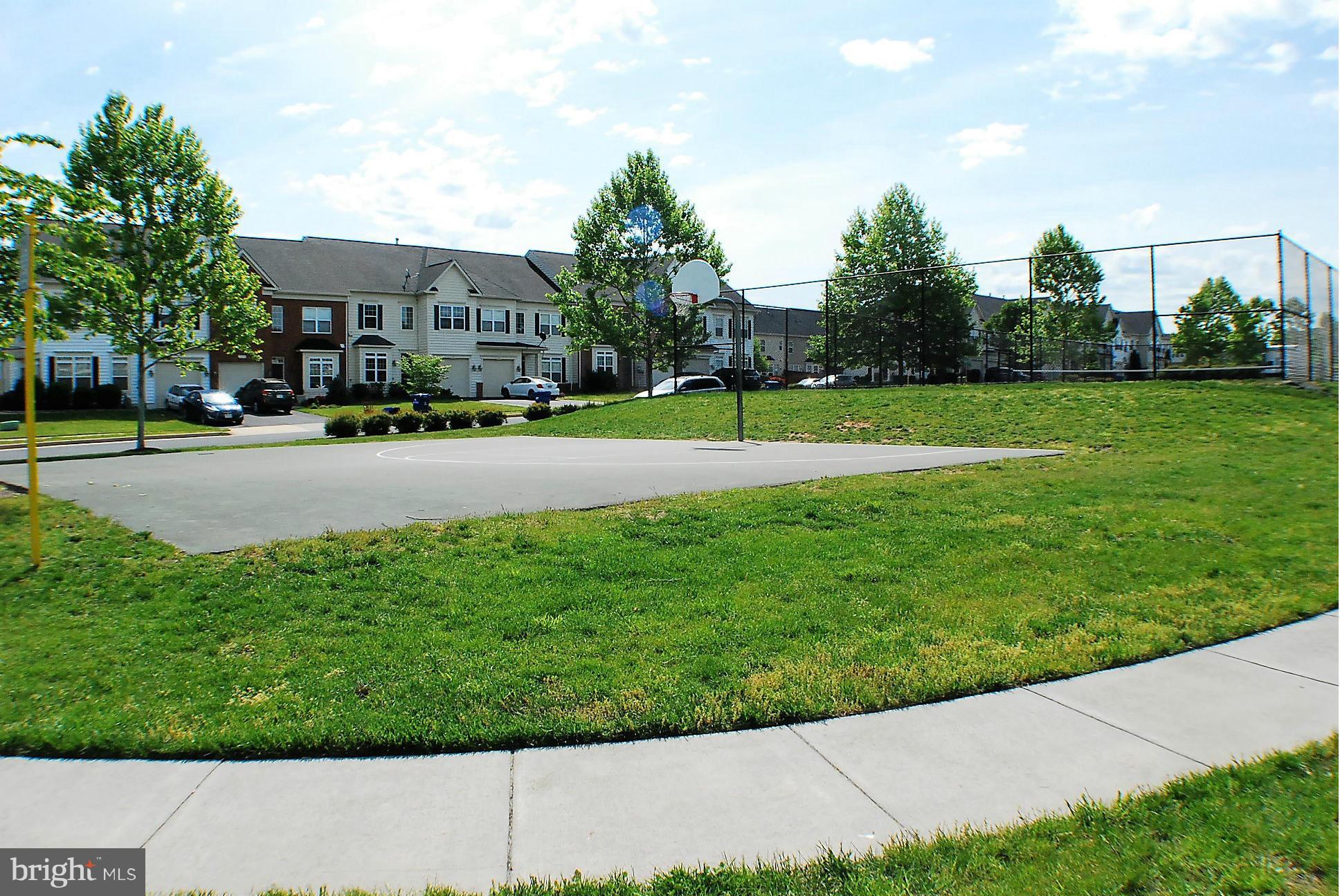 WAKELAND MANOR - Residential