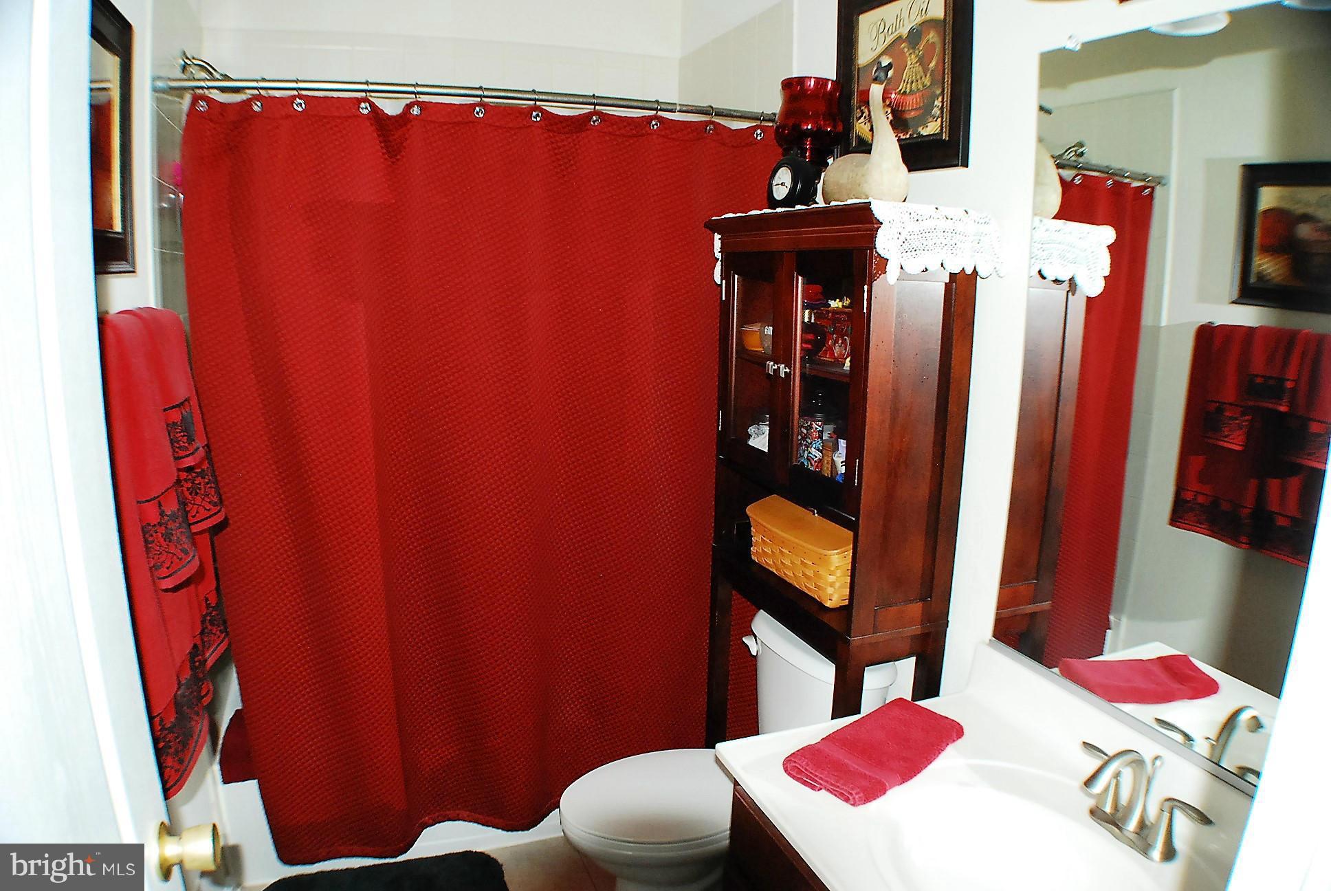 WAKELAND MANOR - Residential