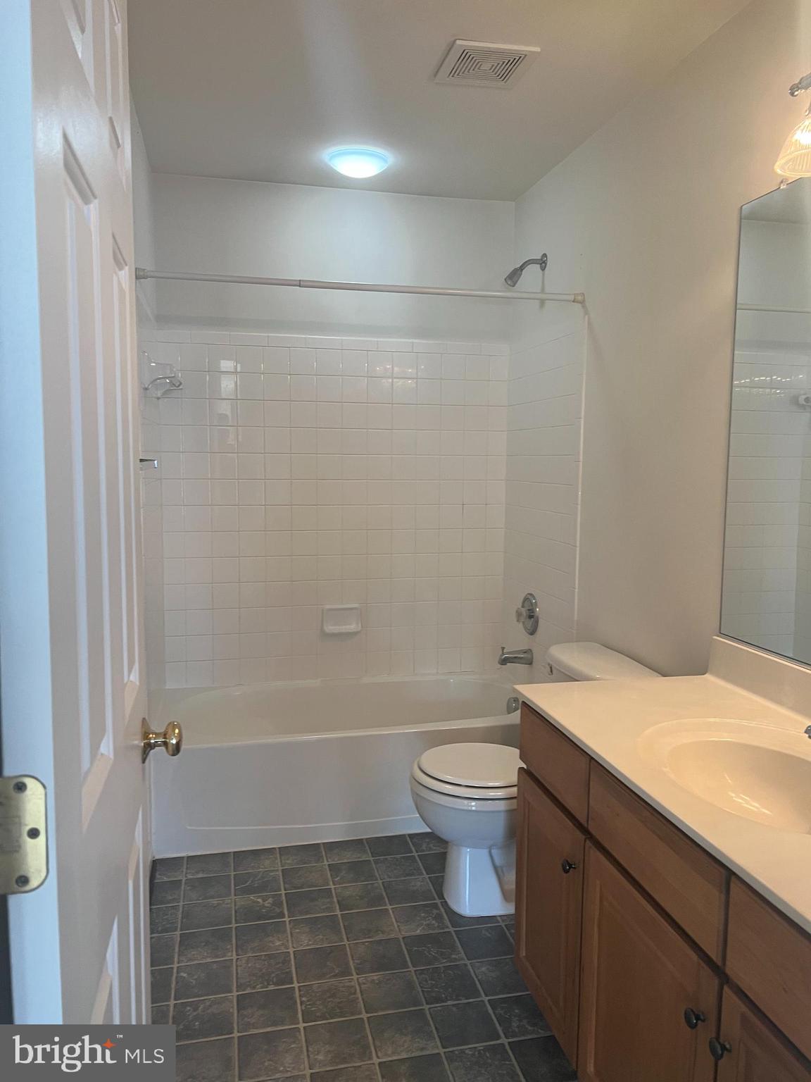 SOMERSET - Residential Lease