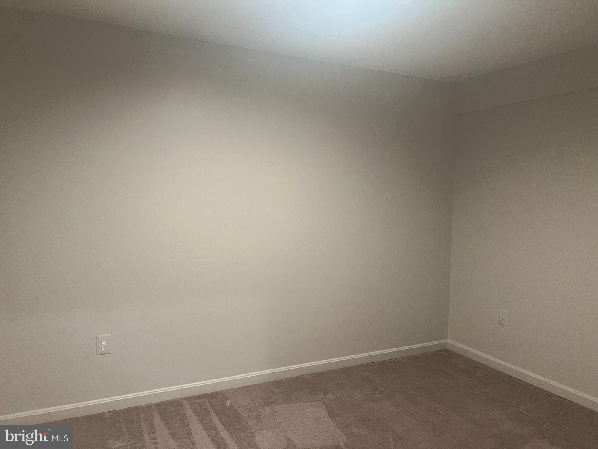 SOMERSET - Residential Lease