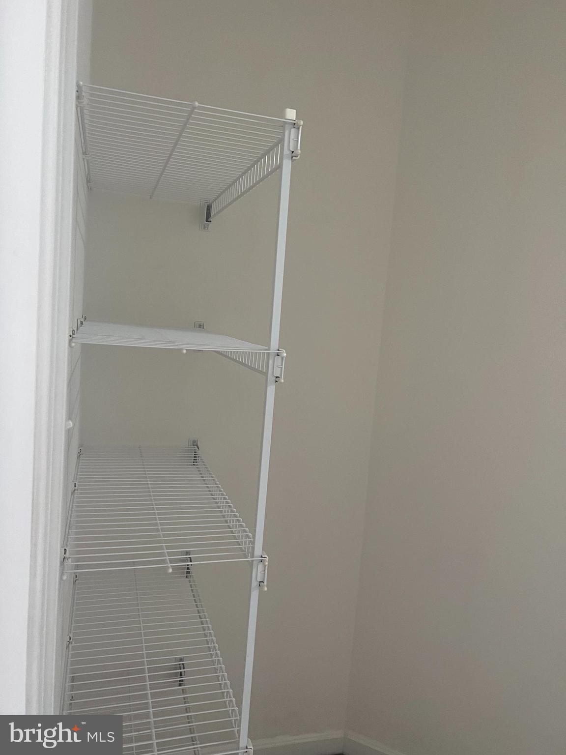 SOMERSET - Residential Lease