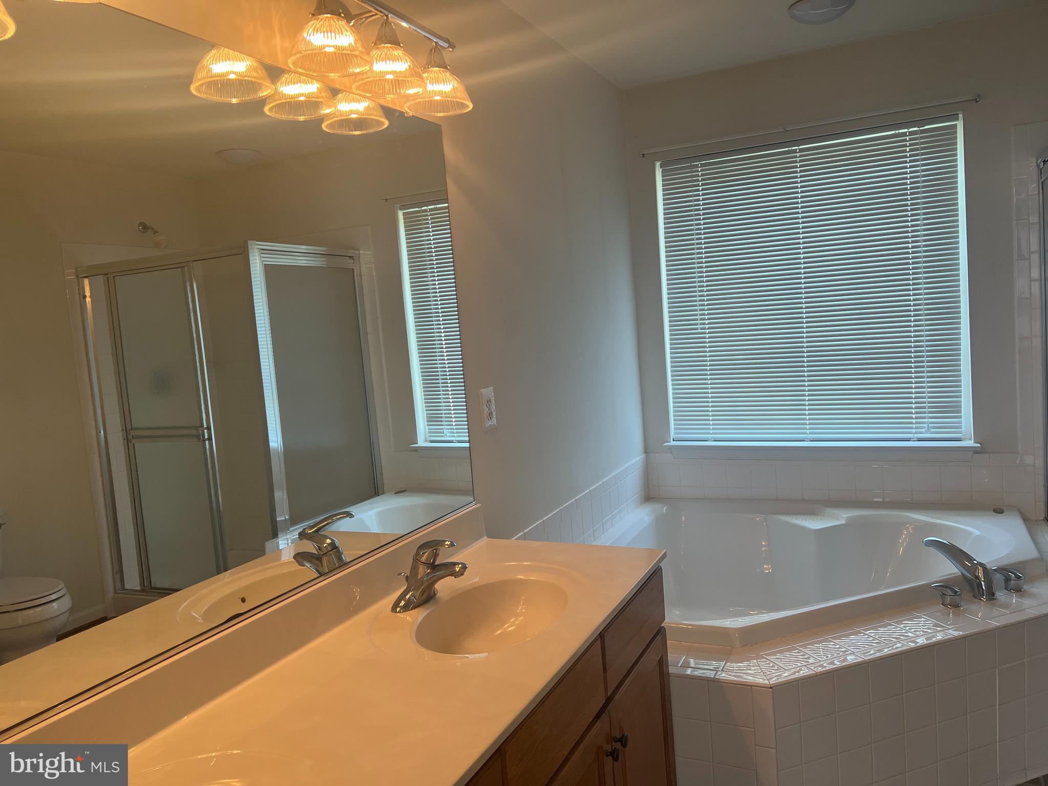 SOMERSET - Residential Lease