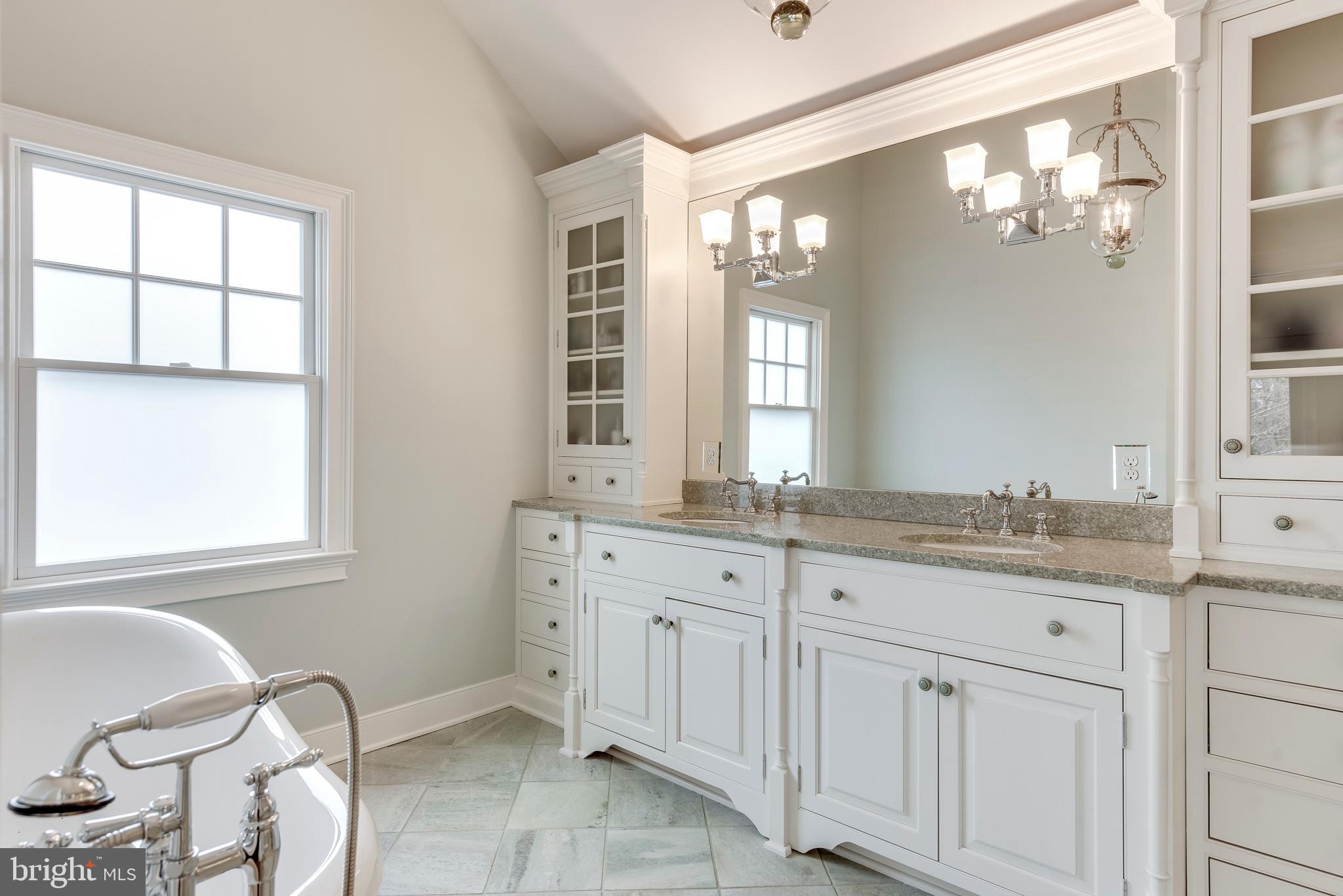 EASTPORT - Residential