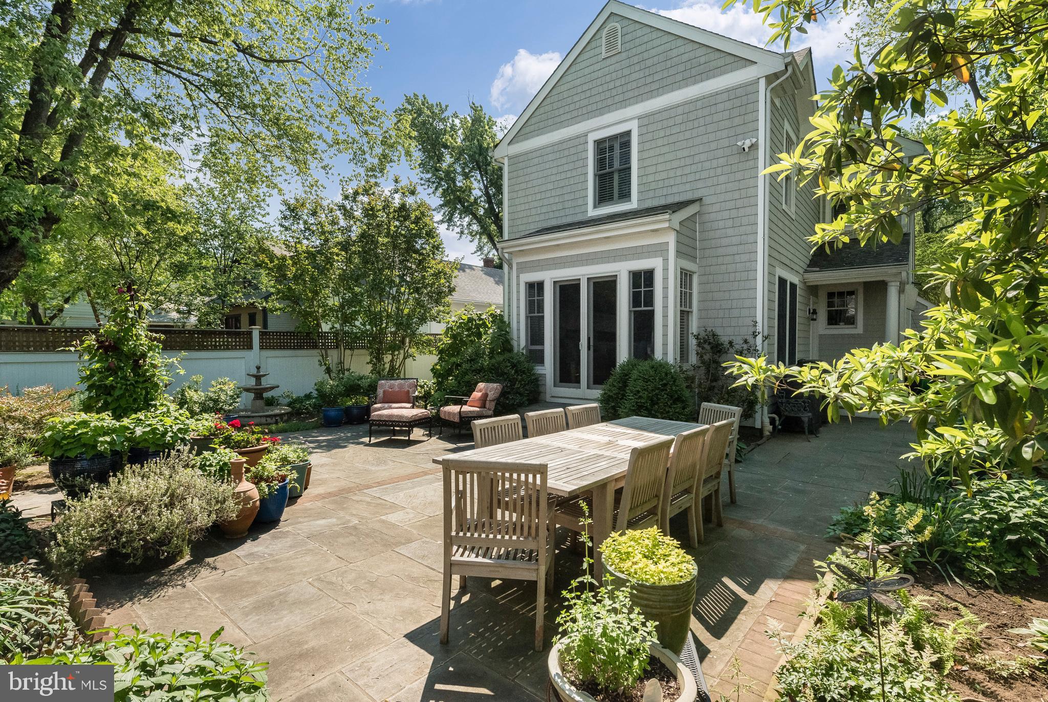 EASTPORT - Residential